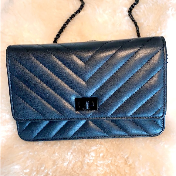 CHANEL WOC WALLET ON CHAIN SO BLACK - Picture 2 of 14